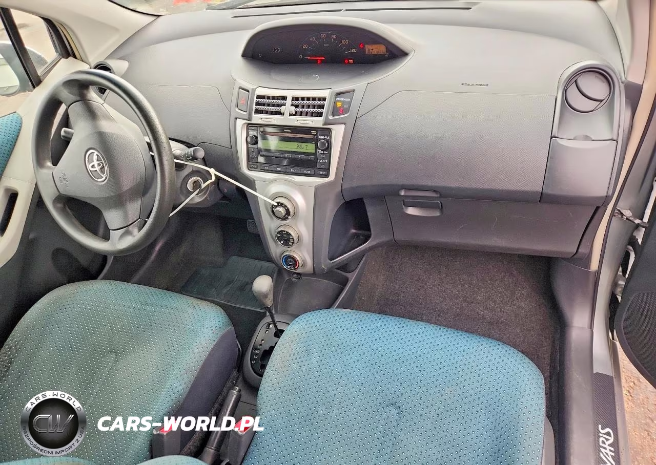 2007 Toyota Yaris VIN:JTDJT923X75066141 - 8