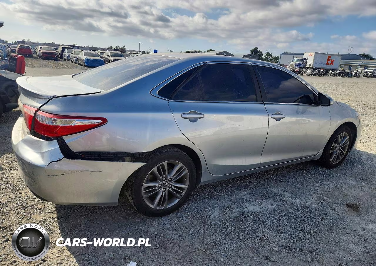 2017 Toyota Camry Se VIN:4T1BF1FK4HU401119 - 3