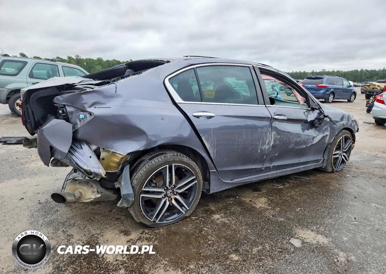2017 Honda Accord Sport VIN:1HGCR2F51HA122908 - 3