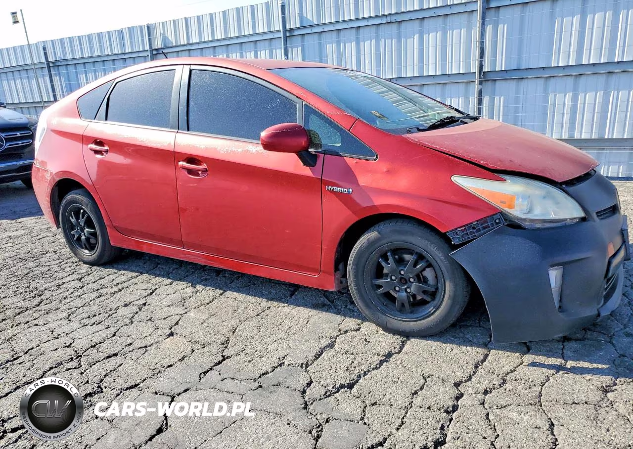 2012 Toyota Prius Three VIN:JTDKN3DU4C1585205 - 4