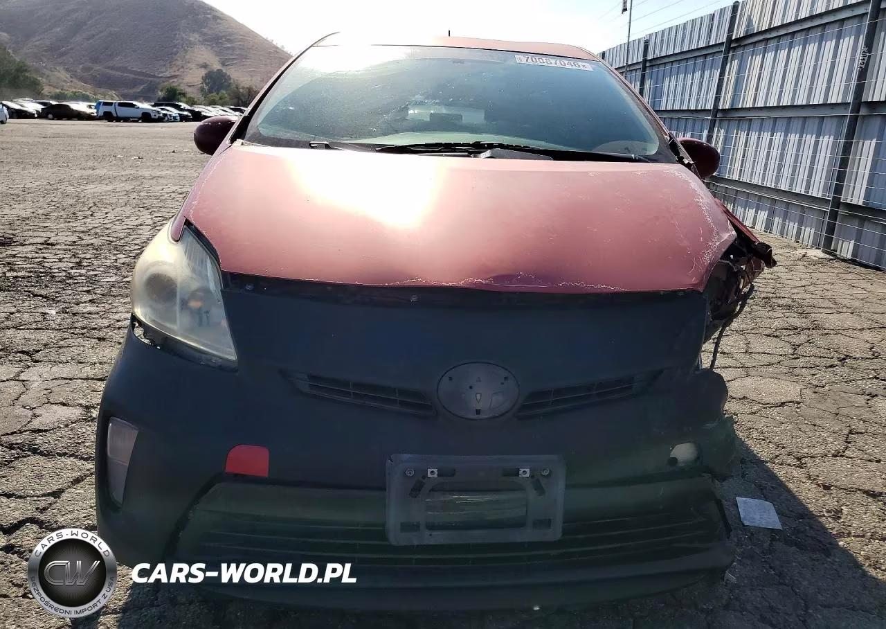 2012 Toyota Prius Three VIN:JTDKN3DU4C1585205 - 5