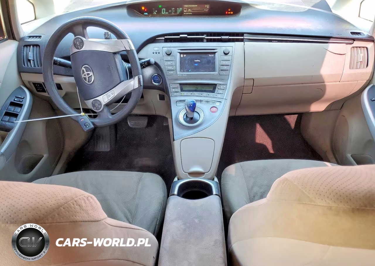 2012 Toyota Prius Three VIN:JTDKN3DU4C1585205 - 8