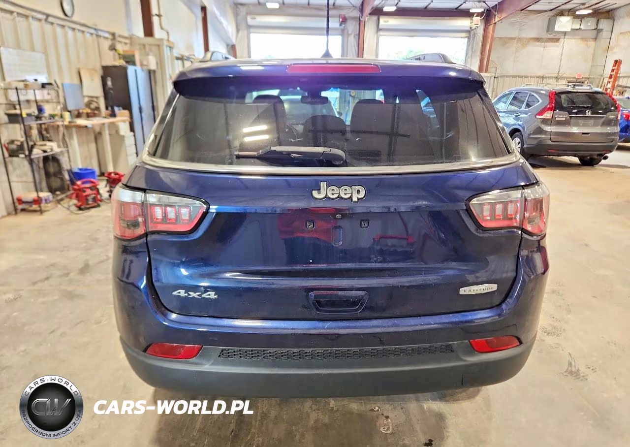 2018 Jeep Compass Latitude VIN:3C4NJDBB2JT423546 - 6