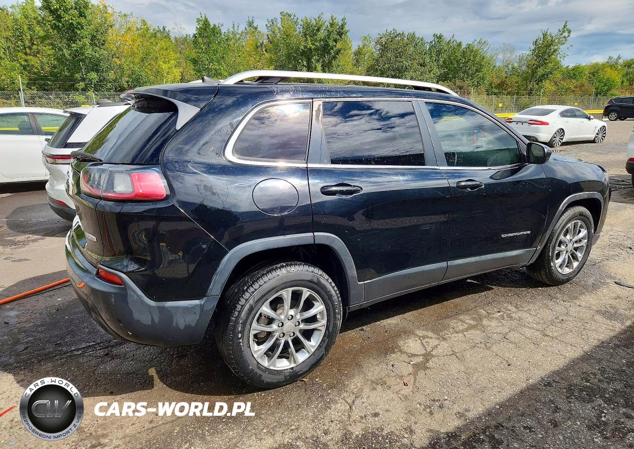 2019 Jeep Cherokee Latitude Plus Fwd VIN:1C4PJLLB4KD176071 - 3