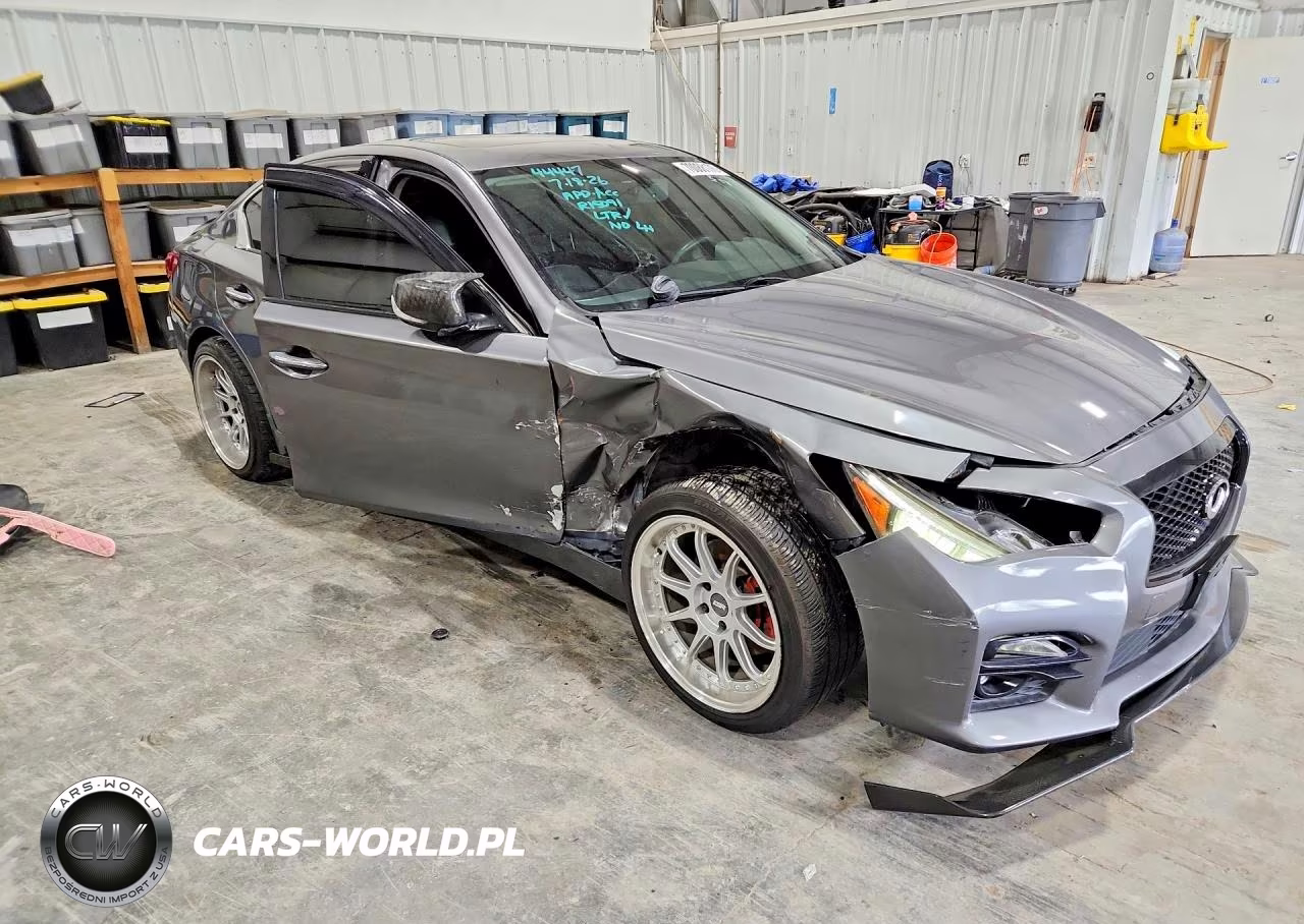 2015 Infiniti Q50 Premium VIN:JN1BV7AR5FM396107 - 4