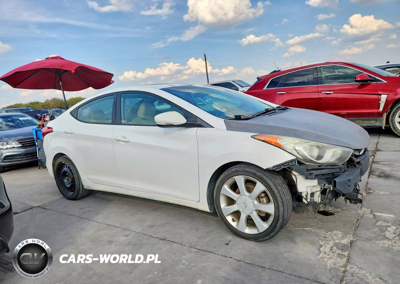 2013 Hyundai Elantra Limited VIN:5NPDH4AE4DH439402 - 4