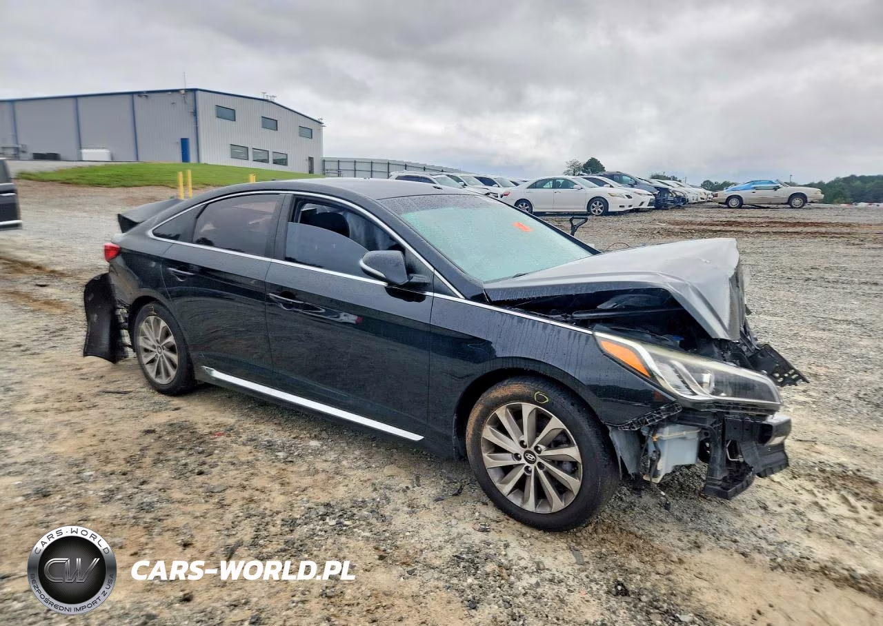 2017 Hyundai Sonata Sport VIN:5NPE34AFXHH489710 - 4