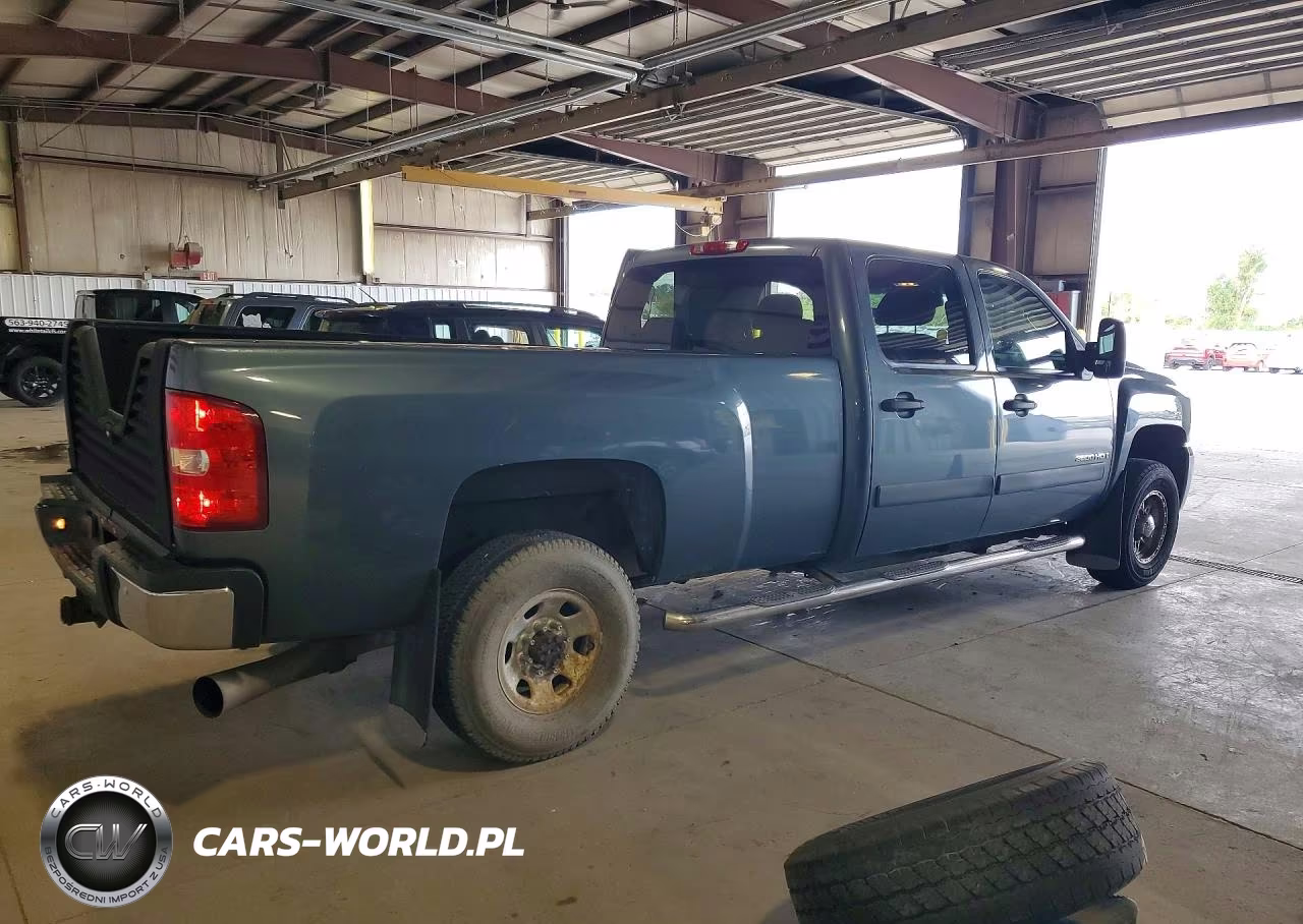 2007 Chevrolet Silverado K3500 VIN:1GCHK33687F512353 - 3