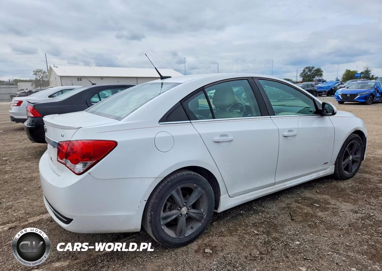 2014 Chevrolet Cruze Lt VIN:1G1PE5SB8E7322047 - 3