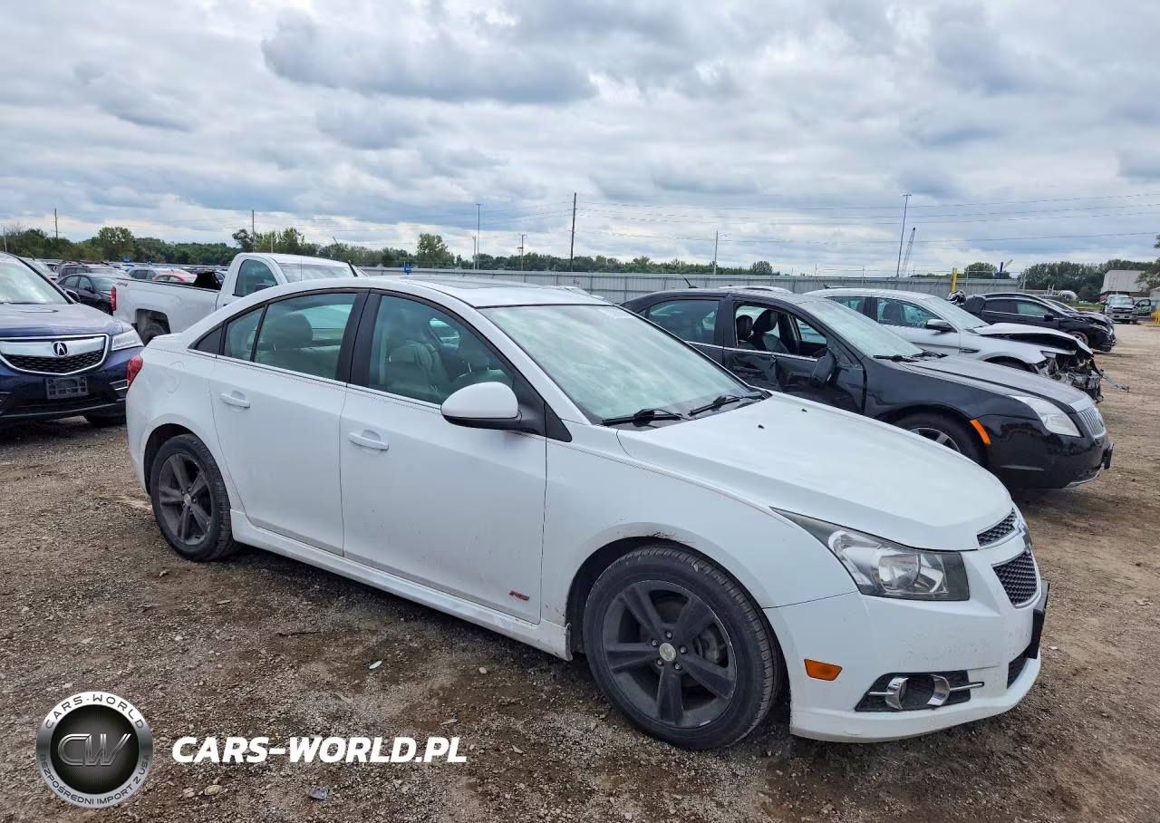 2014 Chevrolet Cruze Lt VIN:1G1PE5SB8E7322047 - 4