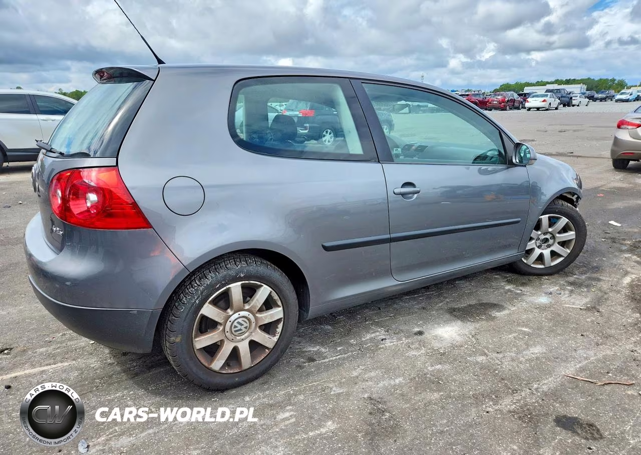 2009 Volkswagen Rabbit VIN:WVWAB71K79W105815 - 3