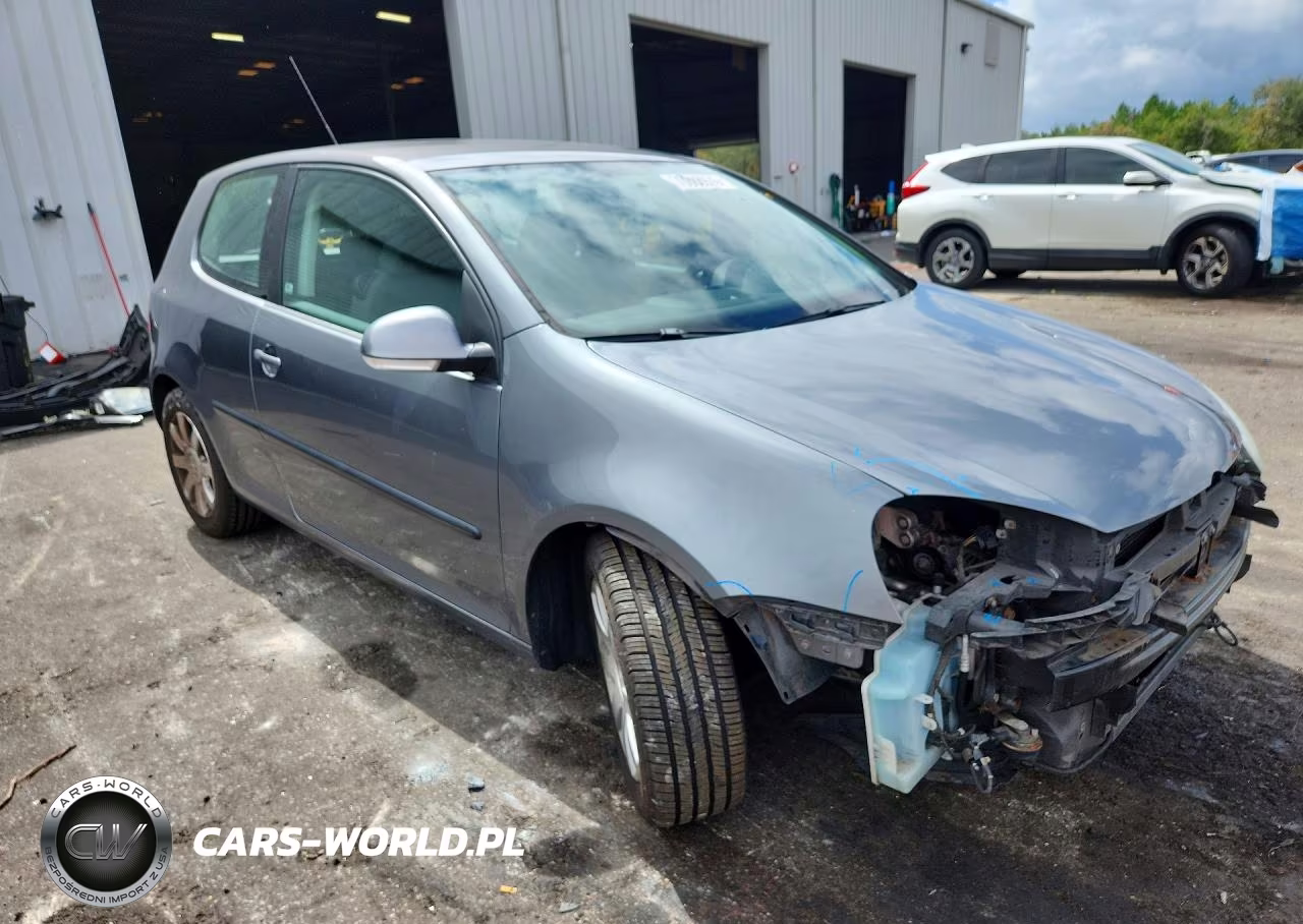 2009 Volkswagen Rabbit VIN:WVWAB71K79W105815 - 4