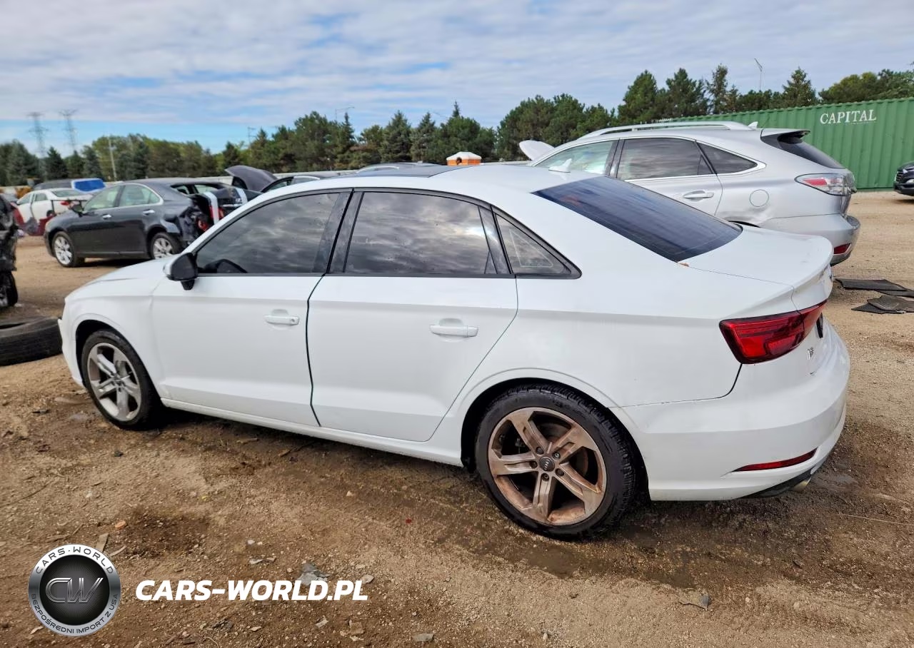 2017 Audi A3 Premium VIN:WAUAUGFF8H1032596 - 2
