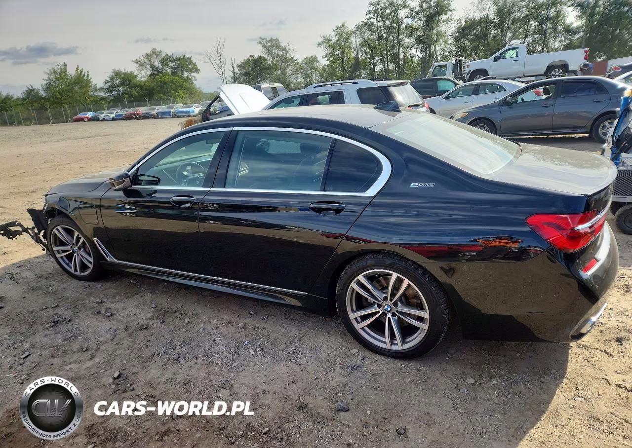 2018 BMW 740 Xe VIN:WBA7J2C56JG938184 - 2