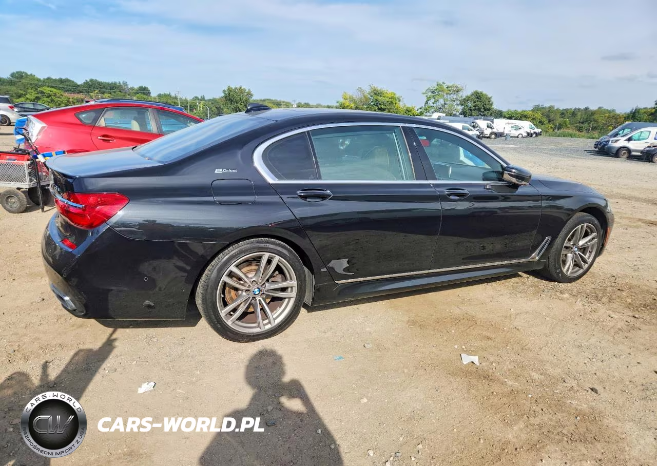 2018 BMW 740 Xe VIN:WBA7J2C56JG938184 - 3