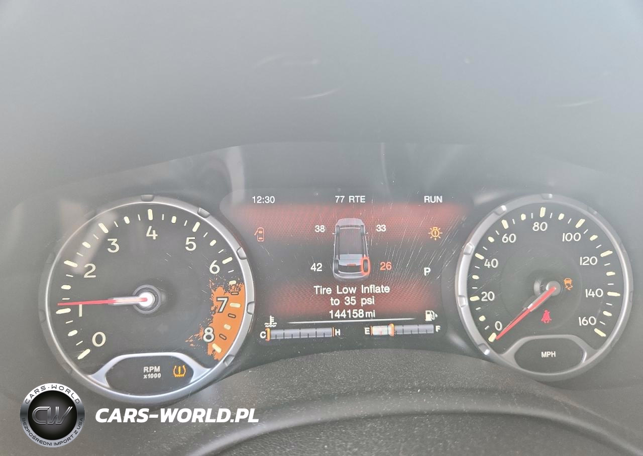 2016 Jeep Renegade Limited VIN:ZACCJBDT0GPD31661 - 9