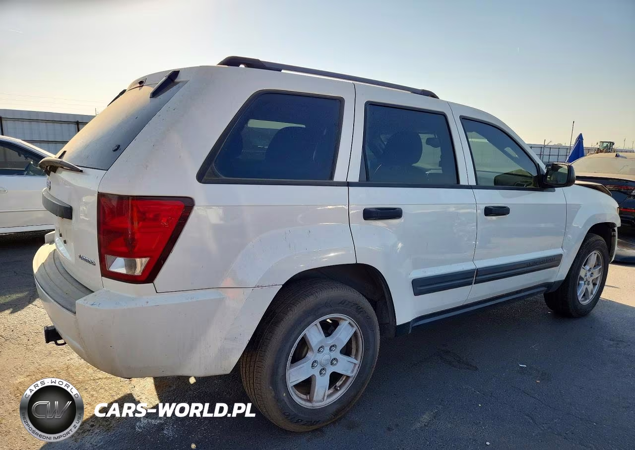 2005 Jeep Grand Cherokee Laredo VIN:1J4HR48N45C622097 - 3