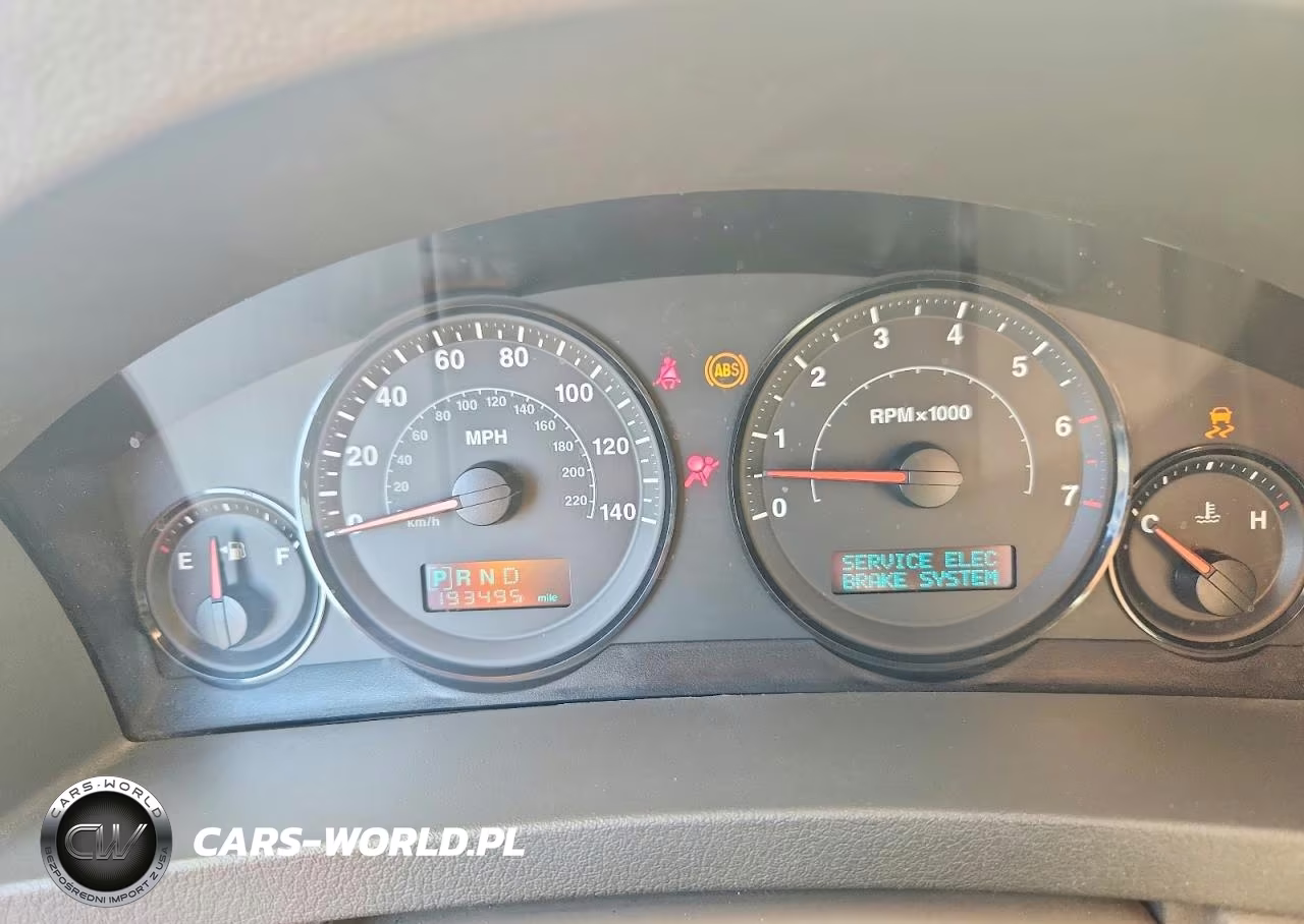 2005 Jeep Grand Cherokee Laredo VIN:1J4HR48N45C622097 - 9