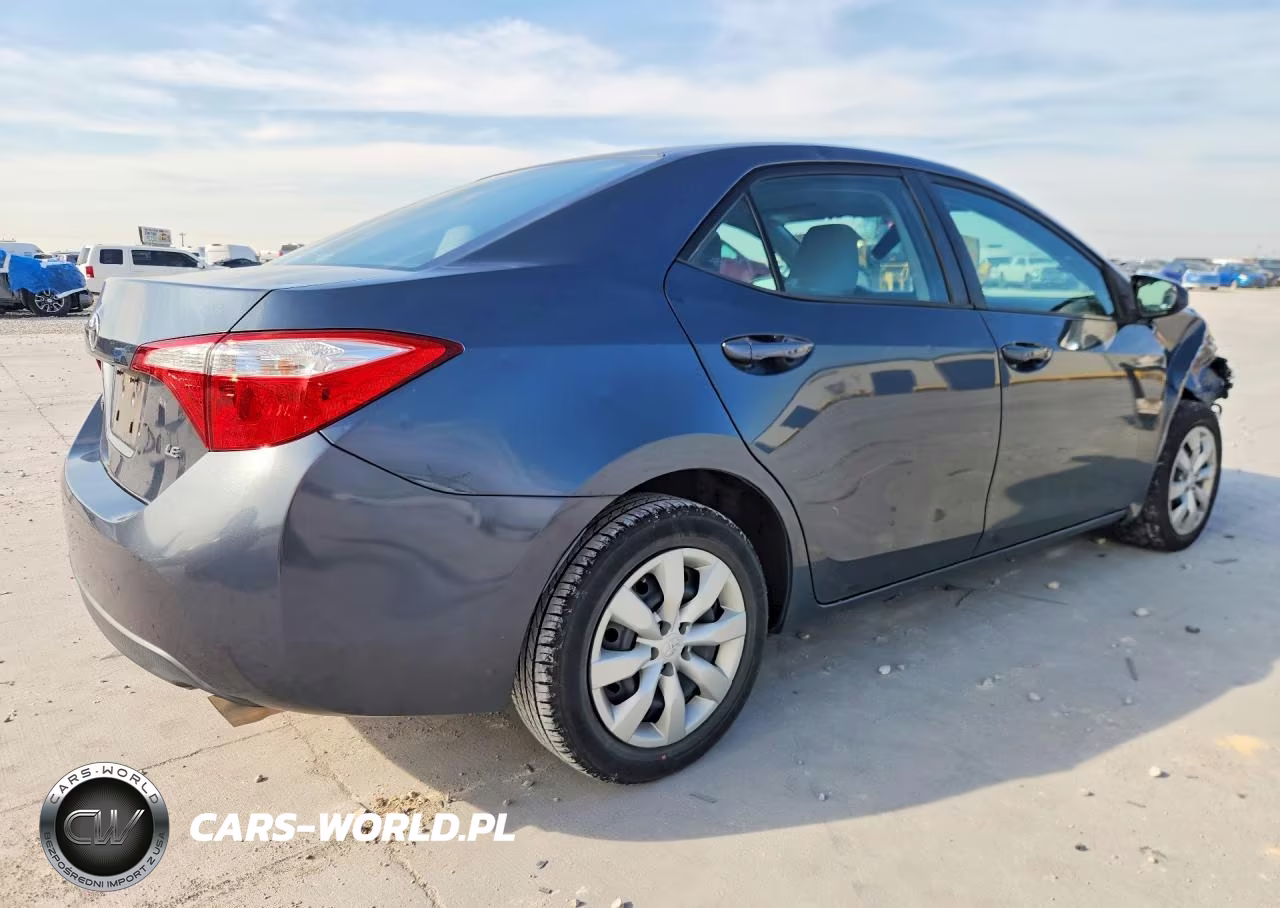 2015 Toyota Corolla Le VIN:2T1BURHE2FC444822 - 3