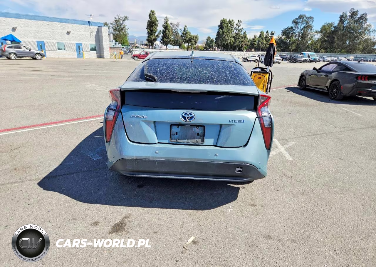 2017 Toyota Prius Two VIN:JTDKBRFUXH3043434 - 6