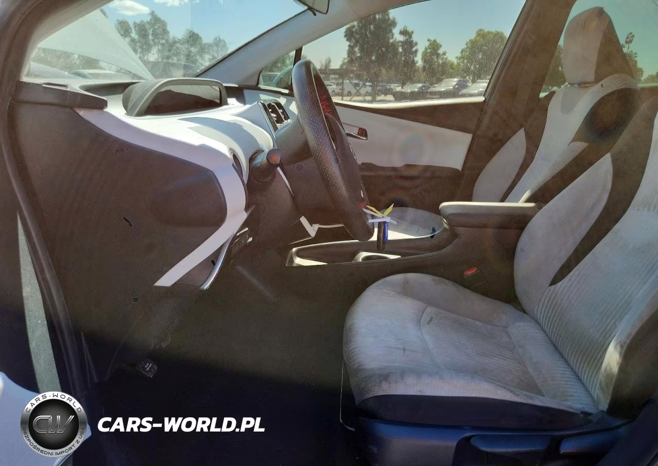 2017 Toyota Prius Two VIN:JTDKBRFUXH3043434 - 7