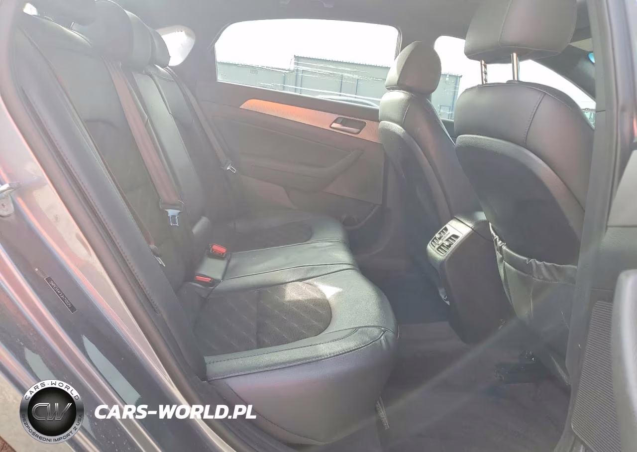 2018 Hyundai Sonata Sport+ VIN:5NPE34AFXJH710020 - 10