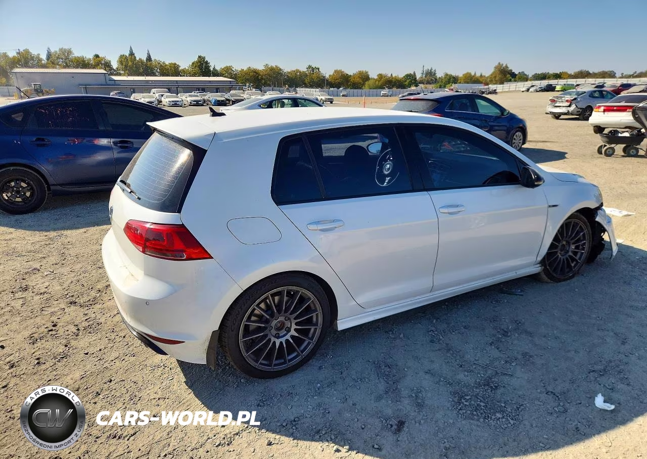 2017 Volkswagen Golf R VIN:WVWVF7AU7HW167513 - 3