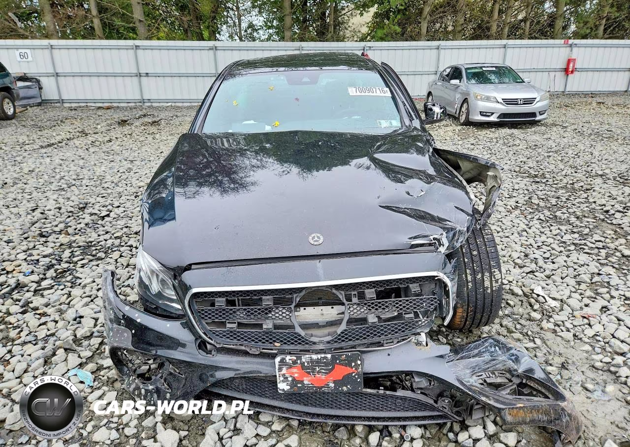 2018 Mercedes-Benz E 300 4Matic VIN:WDDZF4KB5JA399548 - 5