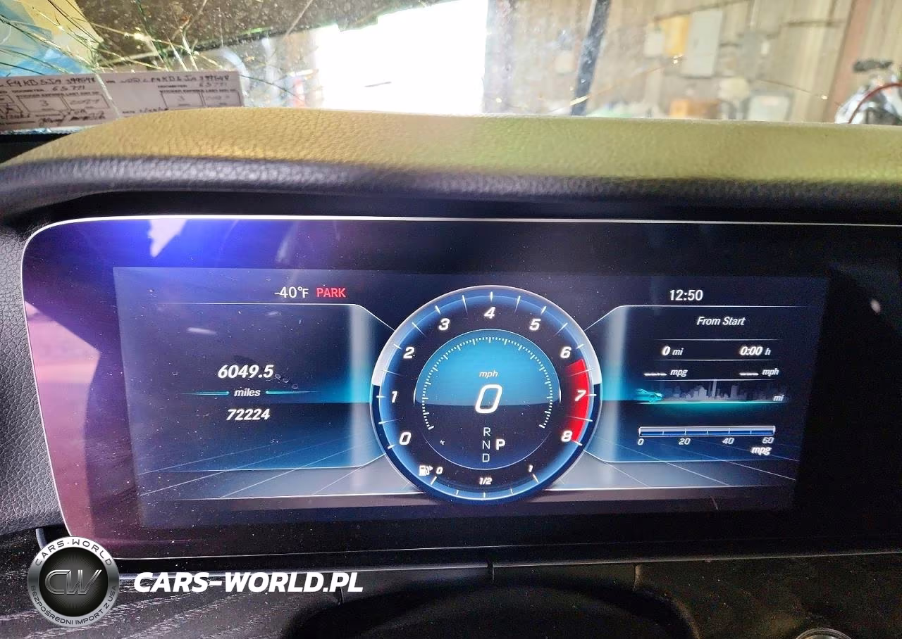 2018 Mercedes-Benz E 300 4Matic VIN:WDDZF4KB5JA399548 - 9