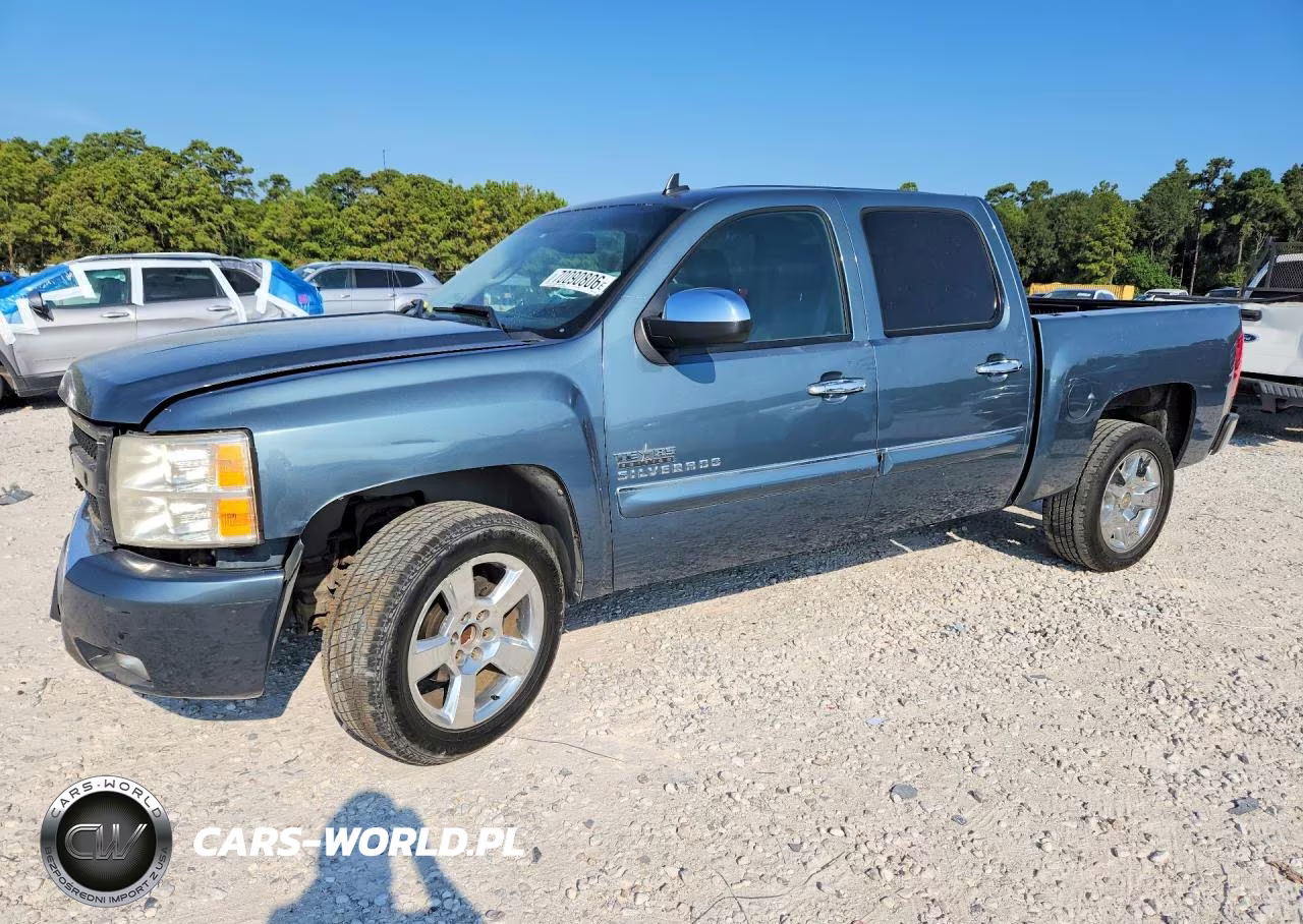 2011 Chevrolet Silverado C1500 Lt VIN:3GCPCSE03BG343782 - 1