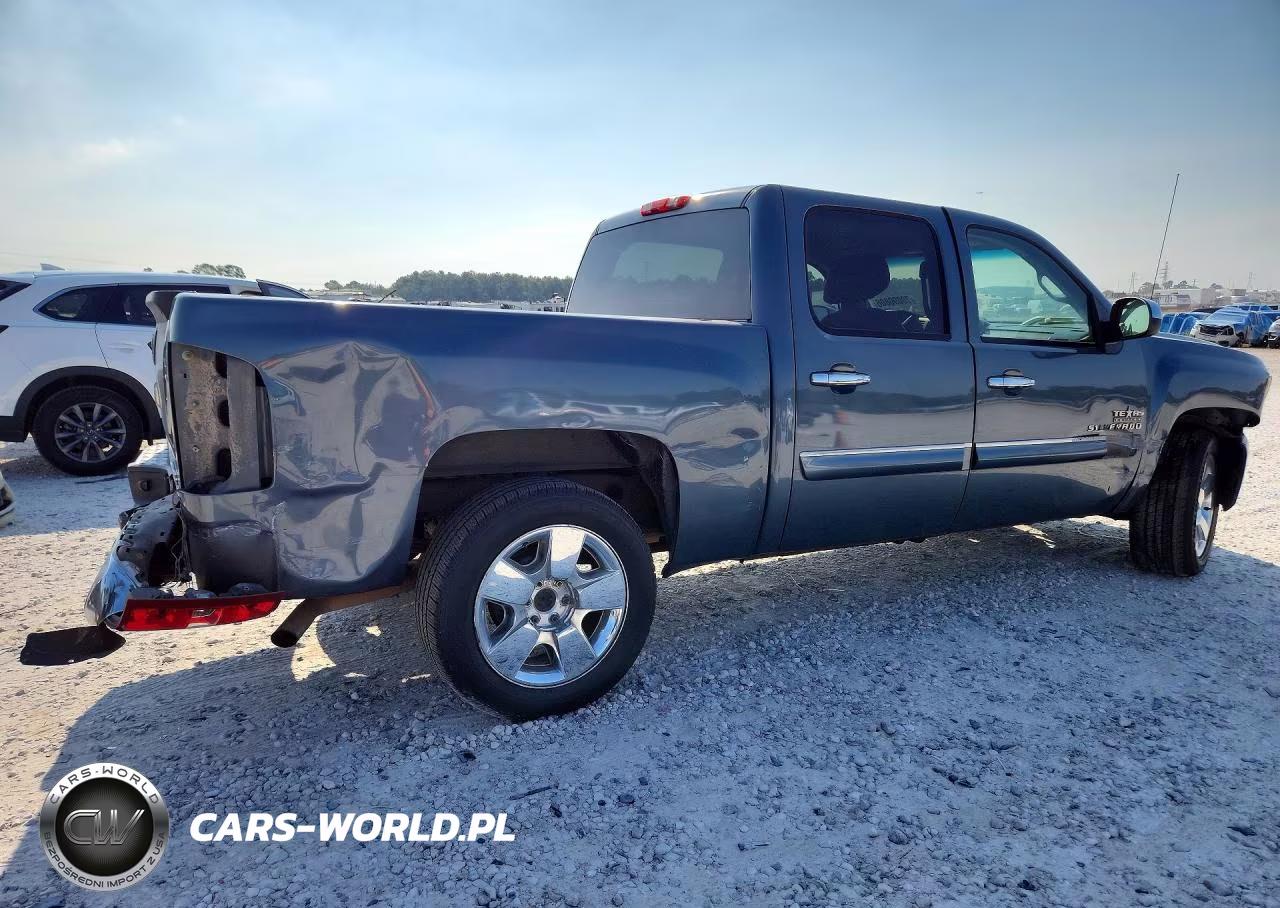 2011 Chevrolet Silverado C1500 Lt VIN:3GCPCSE03BG343782 - 3
