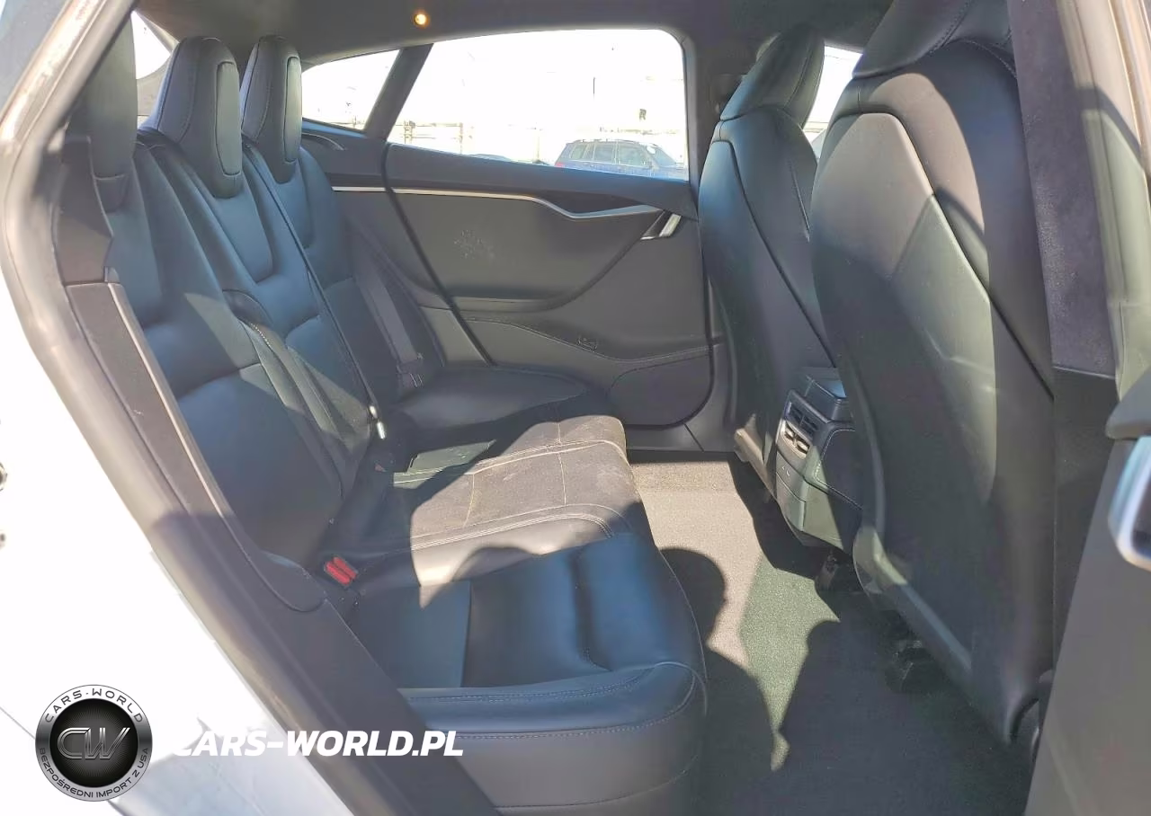 2020 Tesla Model S VIN:5YJSA1E43LF364975 - 10