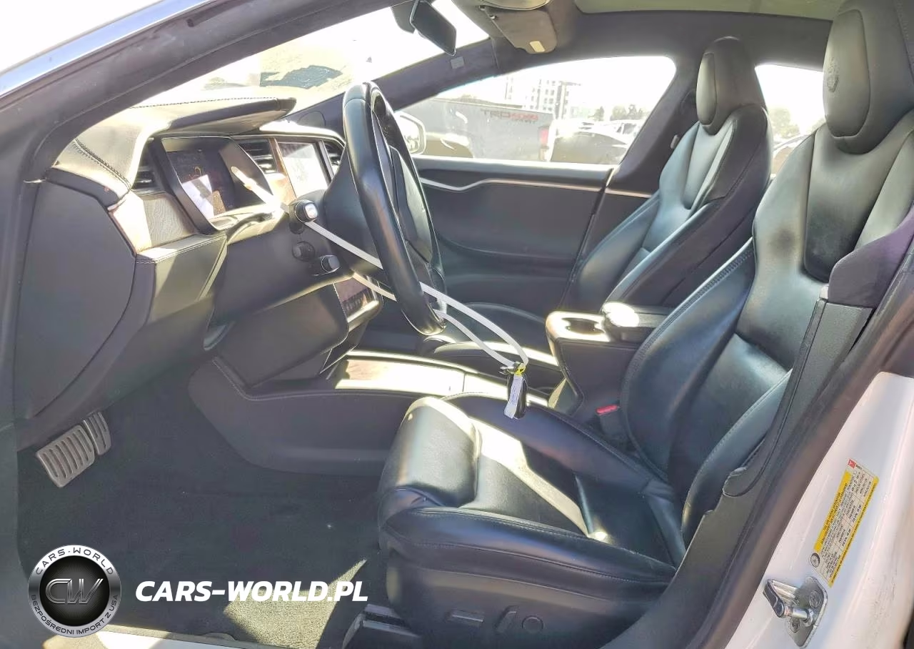 2020 Tesla Model S VIN:5YJSA1E43LF364975 - 7