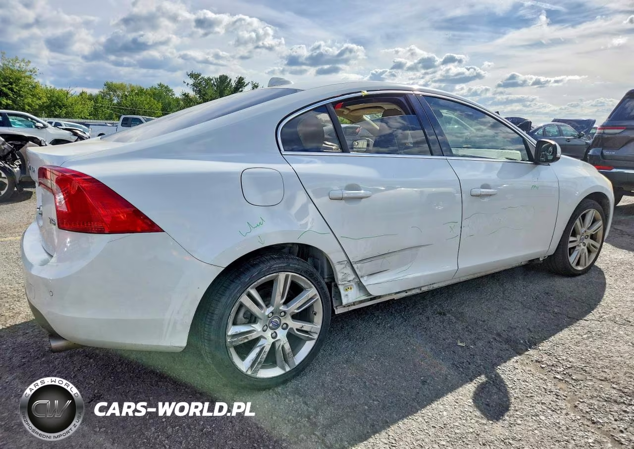 2013 Volvo S60 T5 VIN:YV1612FS1D2185658 - 3