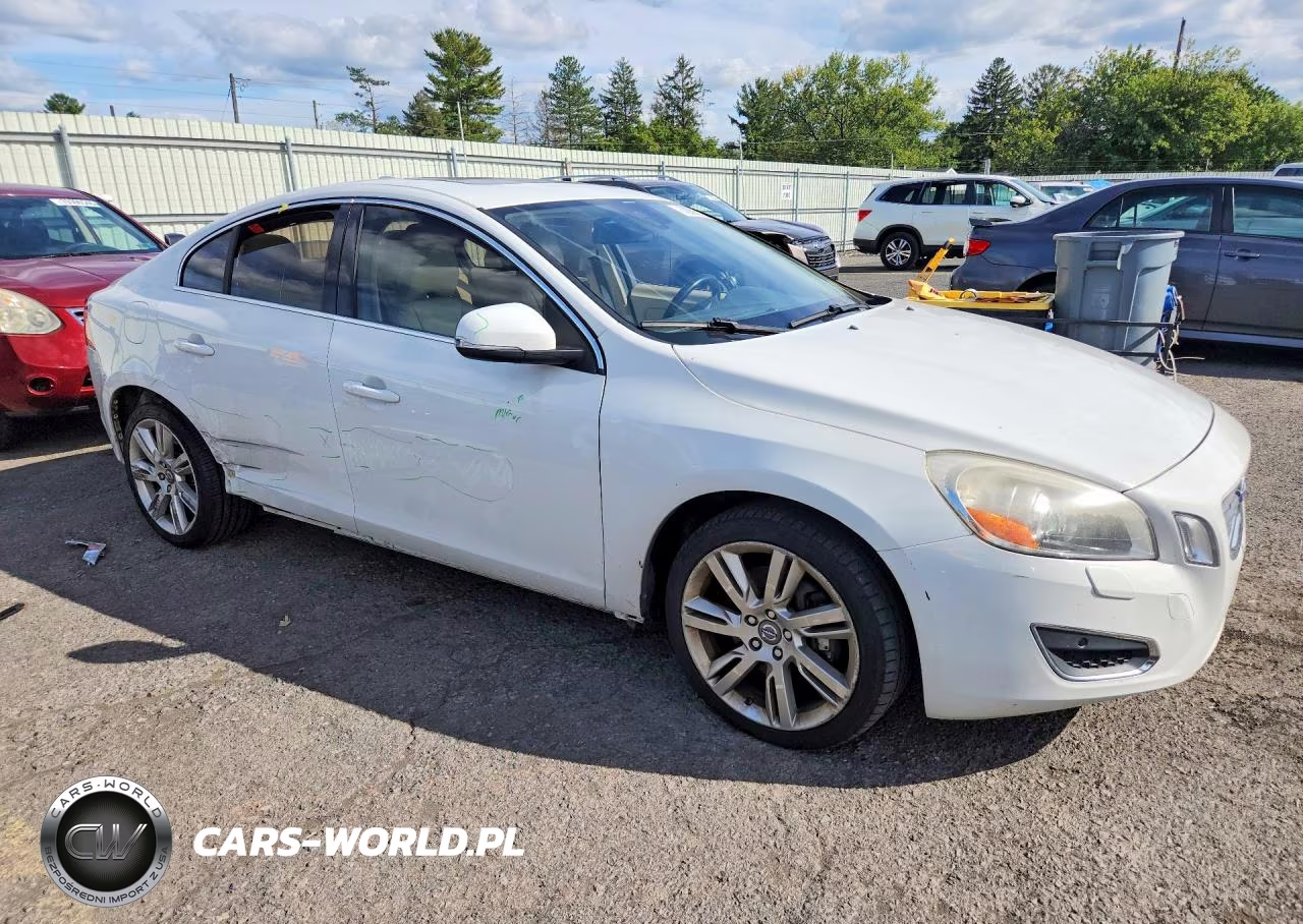 2013 Volvo S60 T5 VIN:YV1612FS1D2185658 - 4