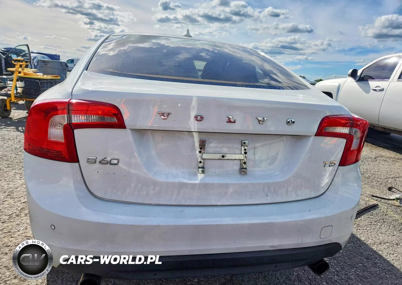 2013 Volvo S60 T5 VIN:YV1612FS1D2185658 - 6