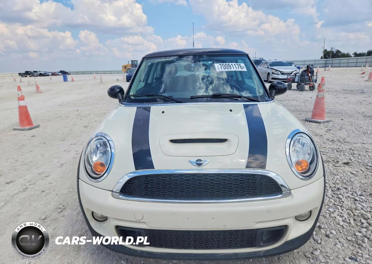 2013 Mini Cooper S VIN:WMWSV3C59DT390570 - 5