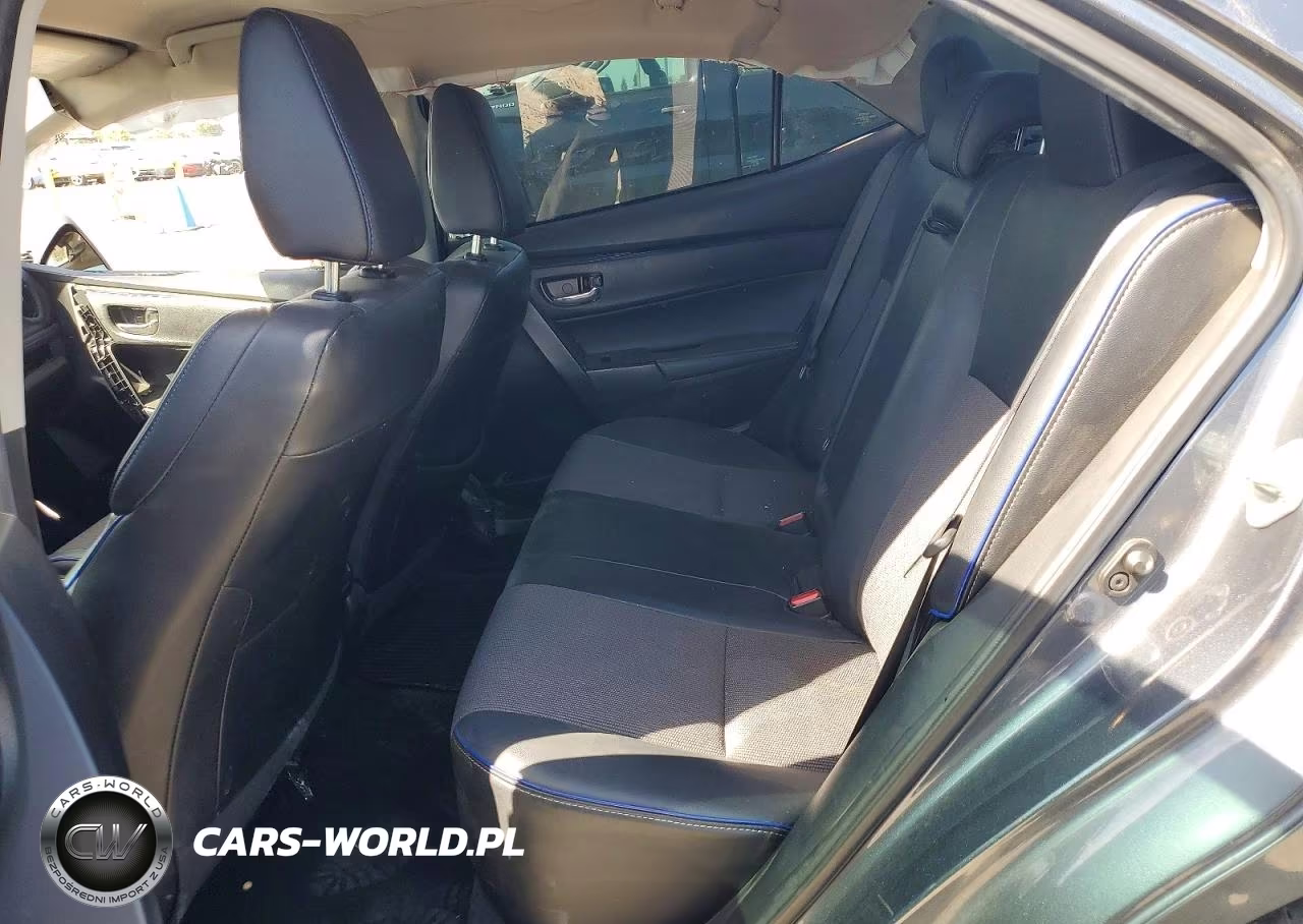 2018 Toyota Corolla Se VIN:2T1BURHE1JC984784 - 10