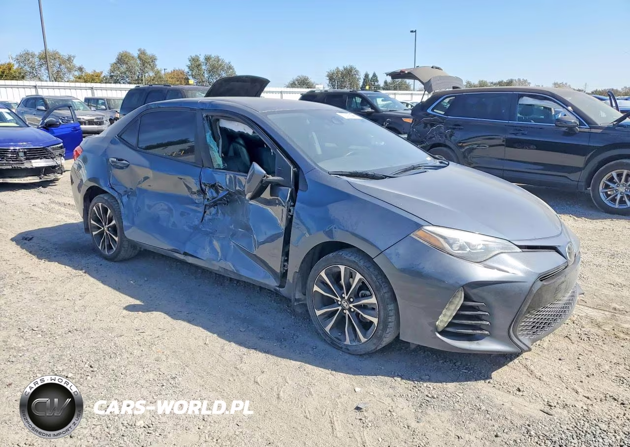 2018 Toyota Corolla Se VIN:2T1BURHE1JC984784 - 4