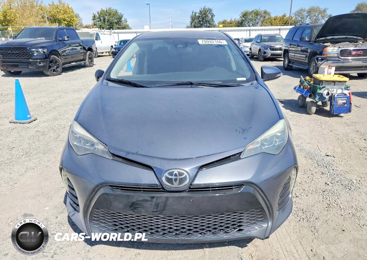 2018 Toyota Corolla Se VIN:2T1BURHE1JC984784 - 5
