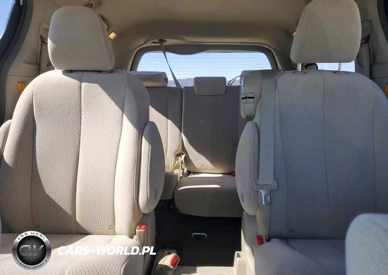 2013 Toyota Sienna Le VIN:5TDKK3DC1DS287280 - 10