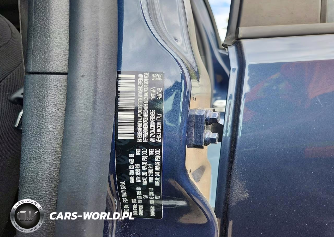 2022 Jeep Renegade Latitude VIN:ZACNJDB18NPN80855 - 13