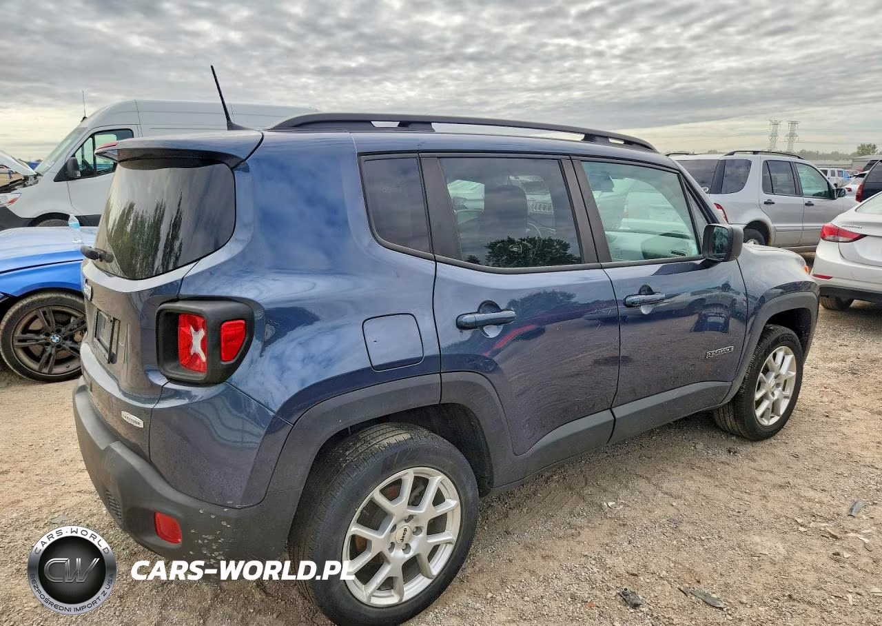 2022 Jeep Renegade Latitude VIN:ZACNJDB18NPN80855 - 3