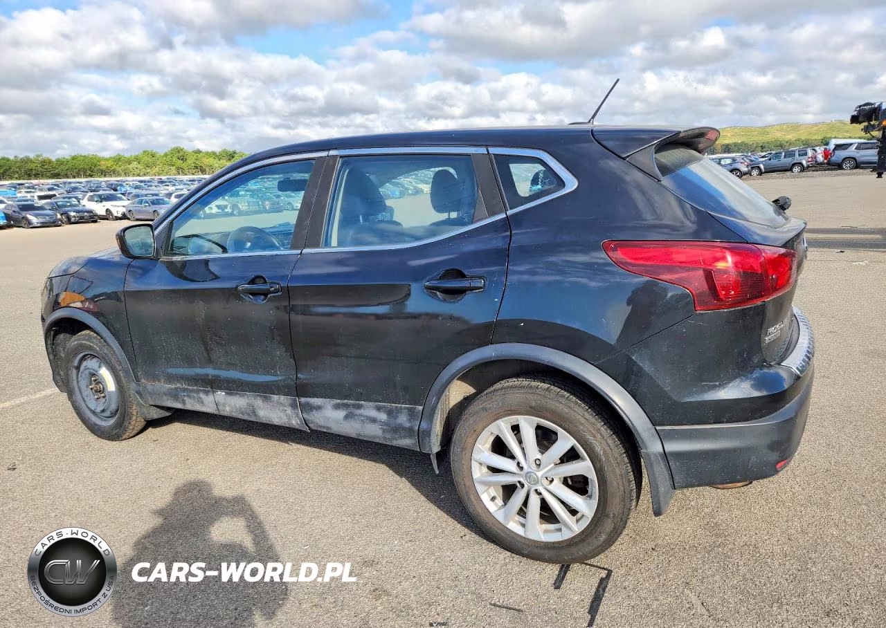 2018 Nissan Rogue Sport S VIN:JN1BJ1CR2JW200711 - 2