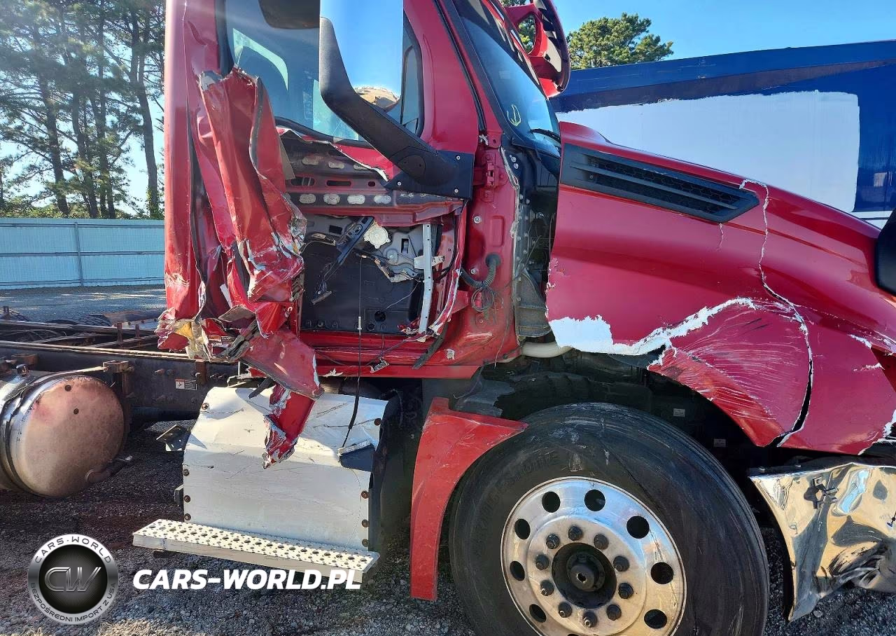 2020 Freightliner Cascadia 126 Truck Cab And Chassis VIN:1FUJHLD14LLLV6366 - 13