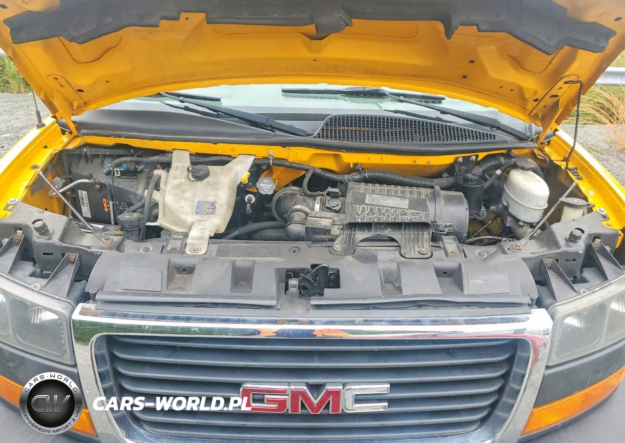 2018 GMC Savana Box Truck VIN:7GZ37TCG1JN900464 - 11