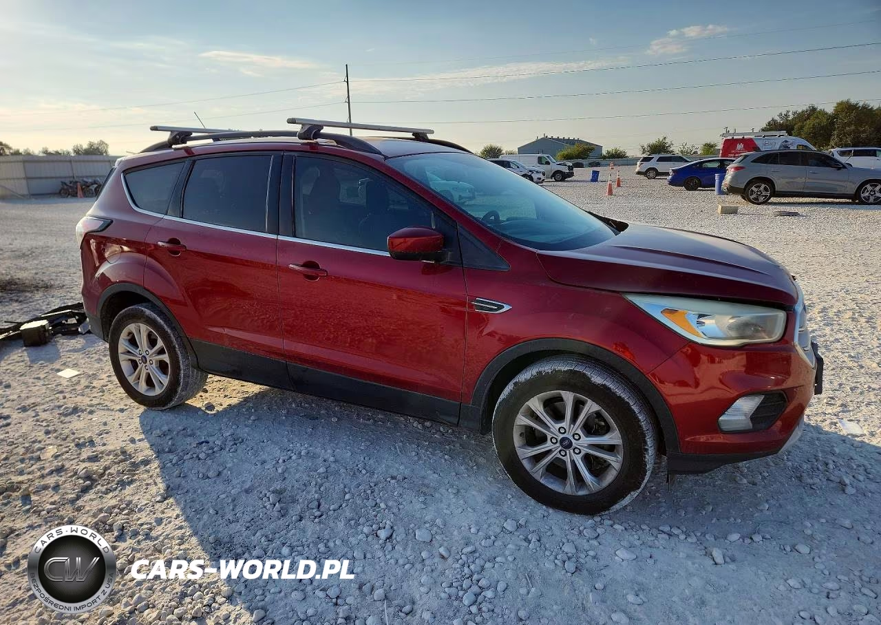 2018 Ford Escape Se VIN:1FMCU9GD2JUA77621 - 4