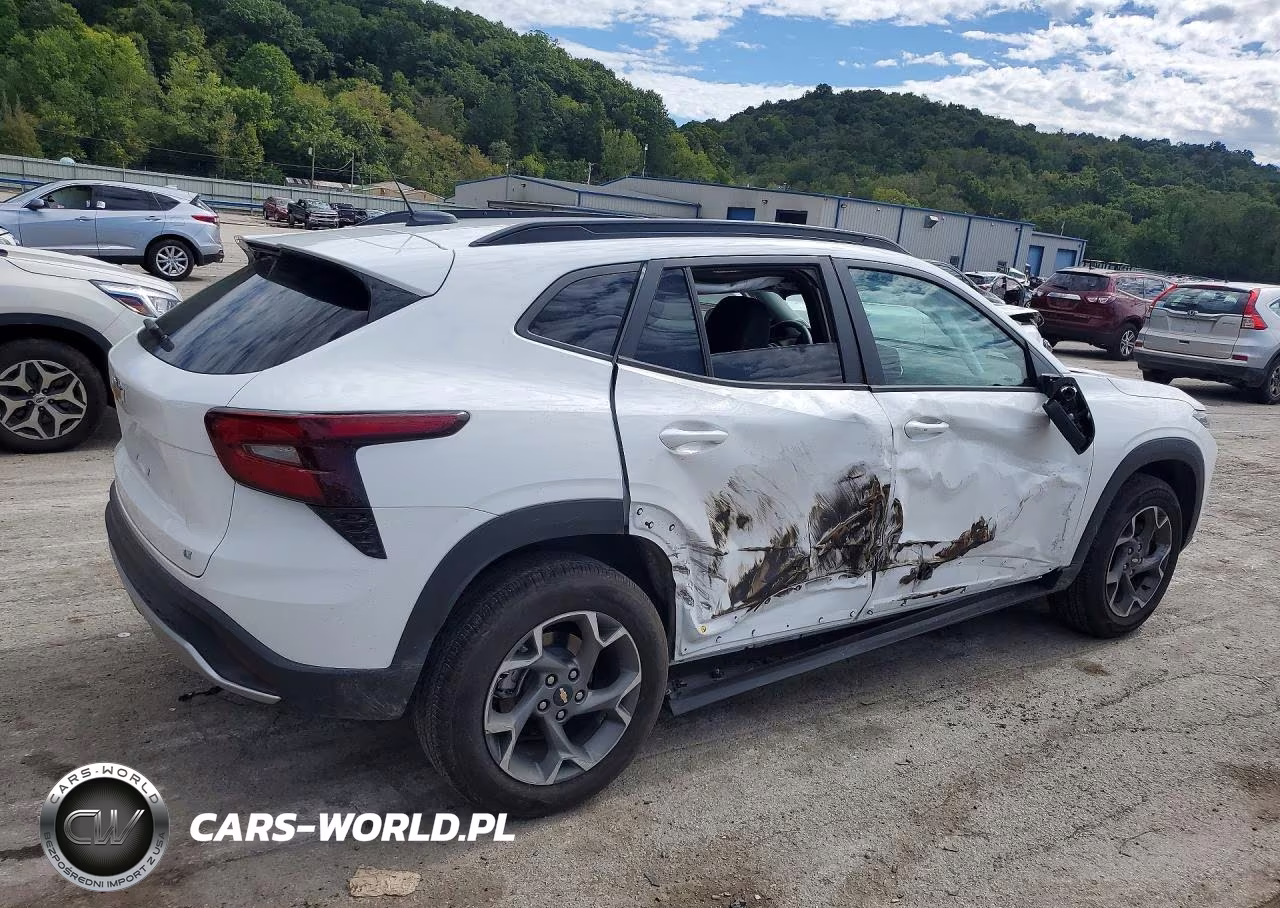 2025 Chevrolet Trax 1Lt VIN:KL77LHEP3SC190448 - 3