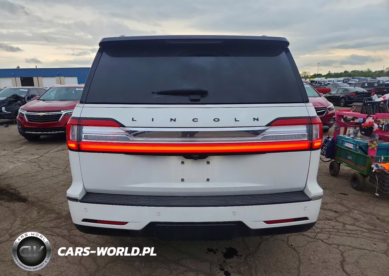 2021 Lincoln Navigator Black Label VIN:5LMJJ2TT8MEL11888 - 6