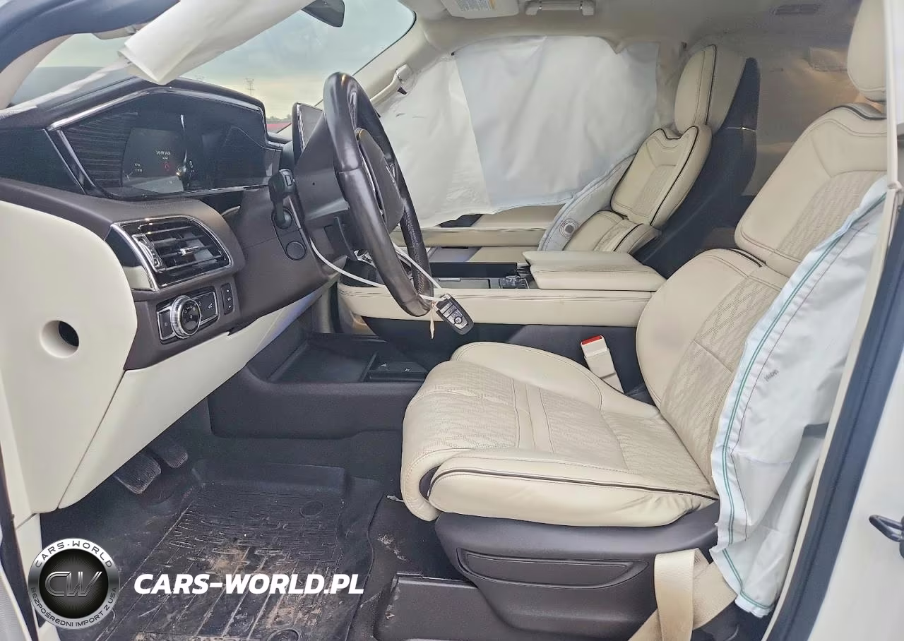 2021 Lincoln Navigator Black Label VIN:5LMJJ2TT8MEL11888 - 7